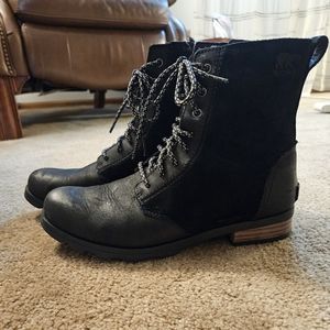 Sorel Emelie Short Lace Boot, size 9, black
